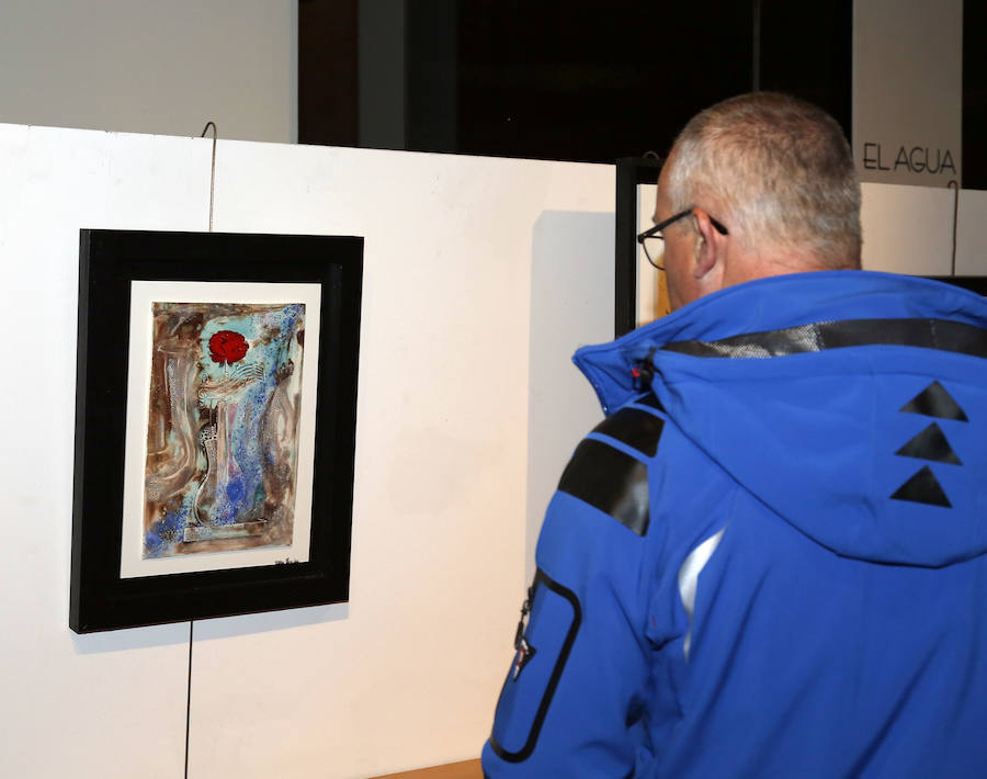 Fotos: Seis ceramistas palentinos exponen en el museo del agua