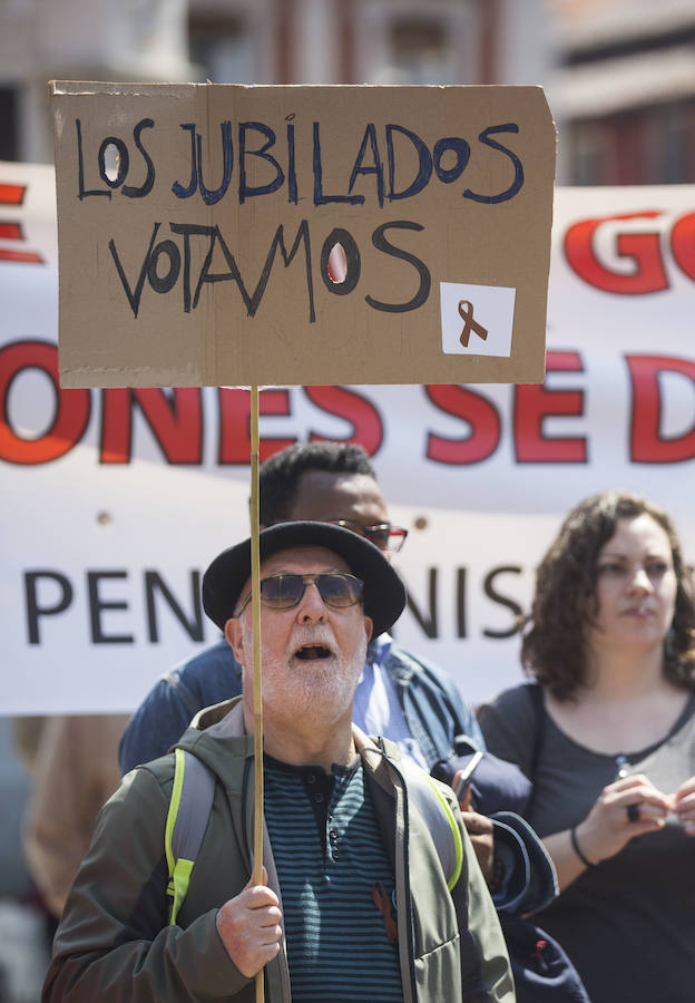 Fotos: Manifestación de pensonistas en Valladolid