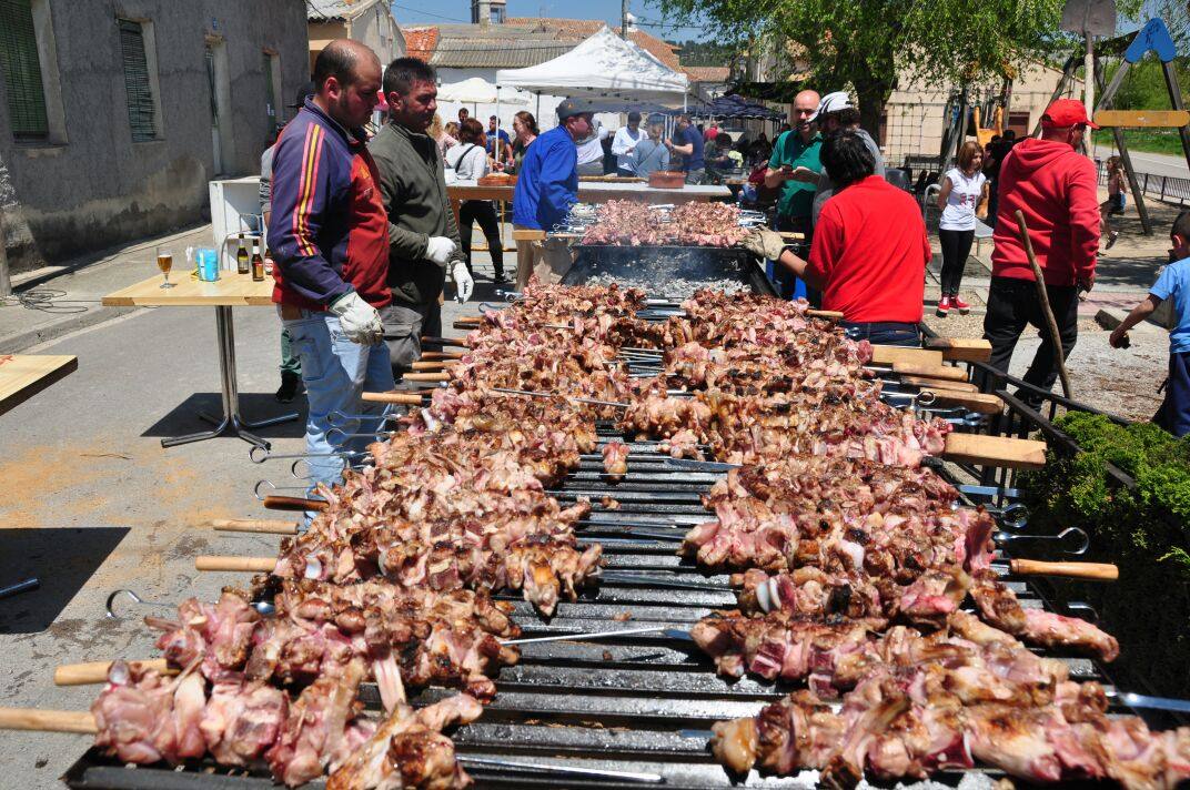 Fotos: II Fiesta del Pincho de Lechazo Autóctono de Robladillo