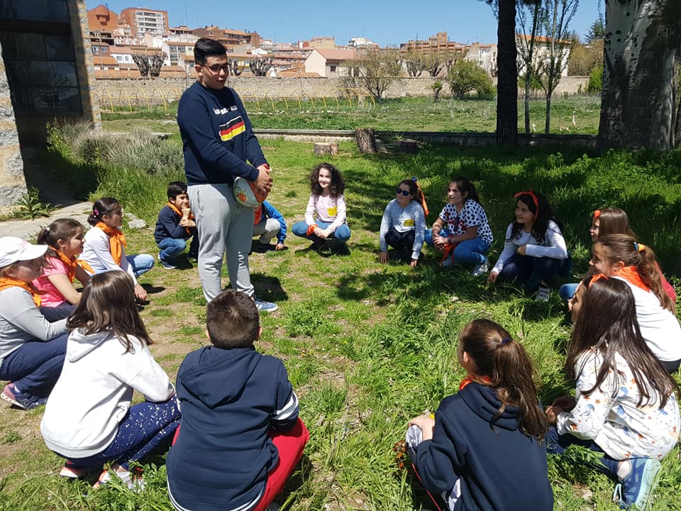 Más de cuatrocientos niños de catequesis de Comunión y Postcomunión han ganado el Jubileo este fin de semana en Ávila. La jornada comenzó en el Monasterio de Santo Tomás de la capital.