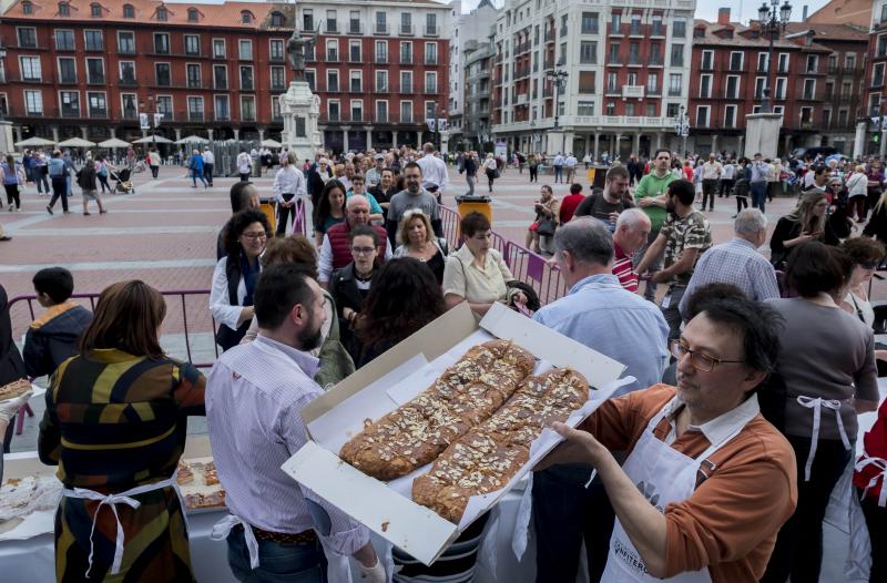 Fotos: Reparto de la Corona de San Pedro