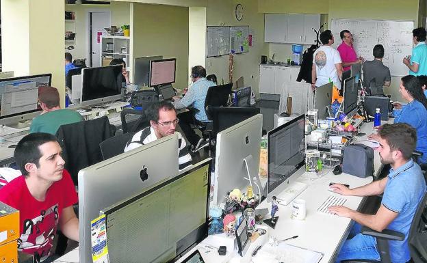 Una firma informática interesada en instalarse en el CAT creará ocho puestos de trabajo