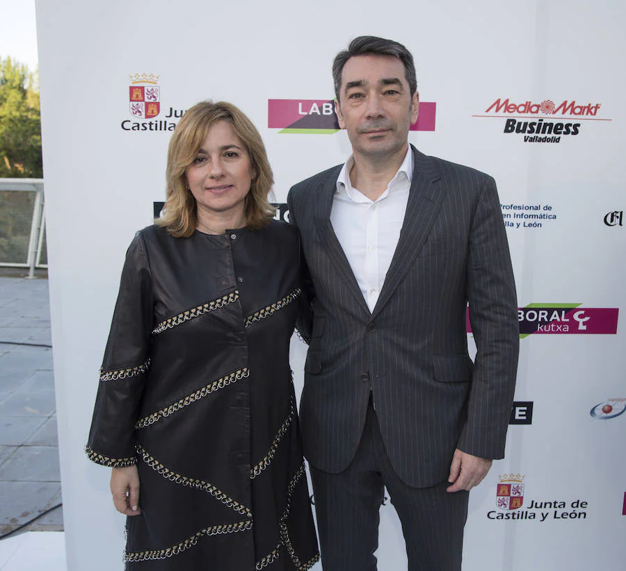 Mercedes Pertierra (Fundación Escuela Teresiana) y Francisco Rey (BBVA).