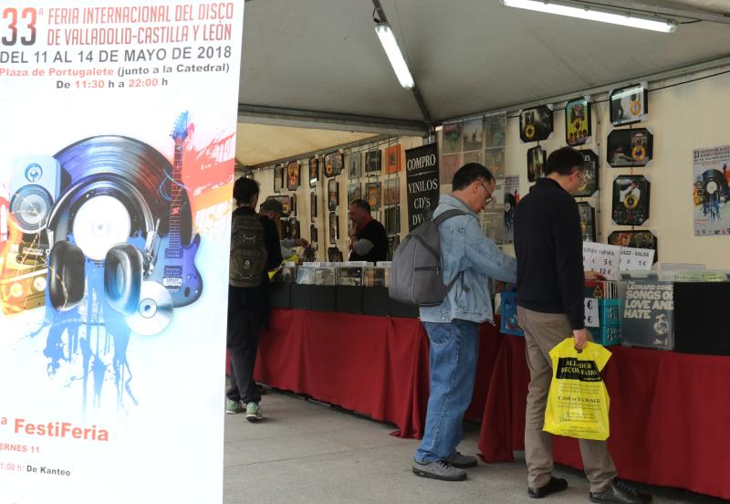 Feria del Disco en la Plaza de Portugalete de Valladolid