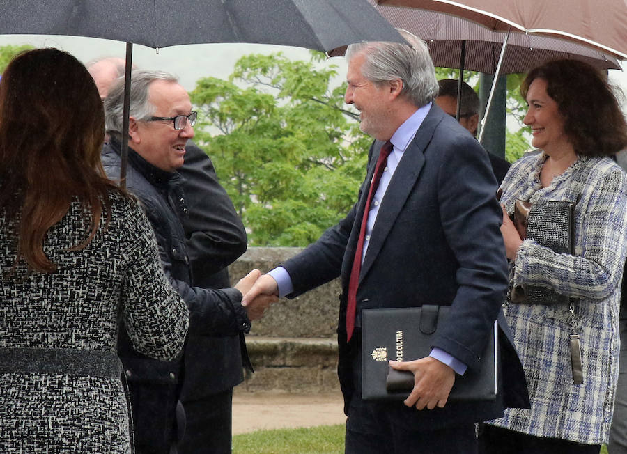 Fotos: Mariano Rajoy entrega las cruces de Alfonso X el Sabio en el Alcázar de Segovia