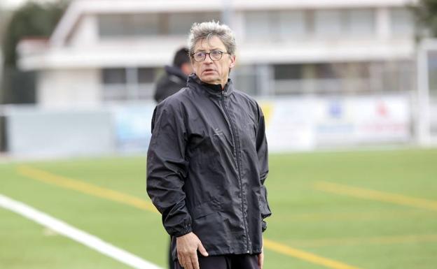 El entrenador Jordi Fabregat, durante un partido.