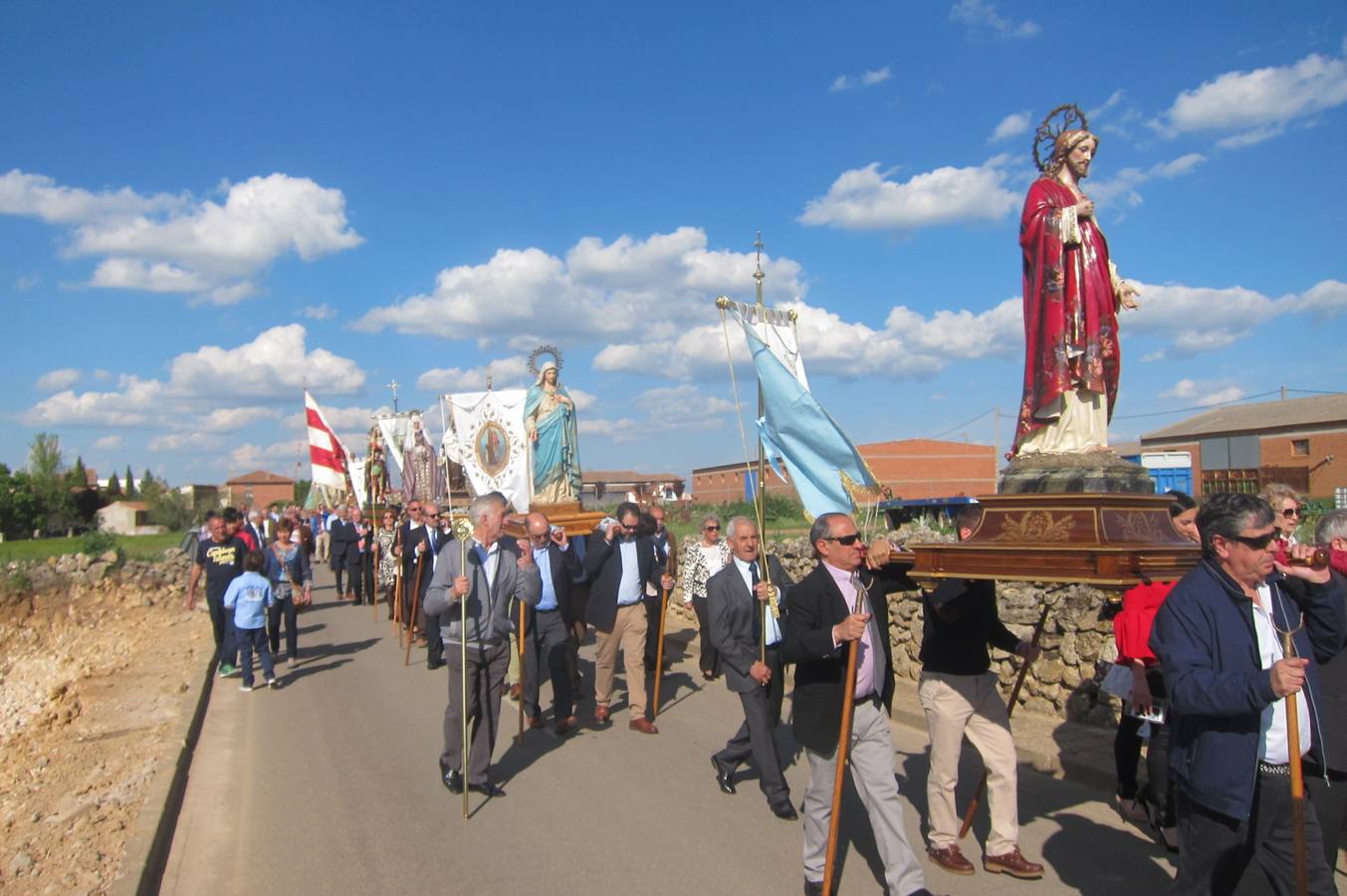 Fotos: Rogativa ante la Virgen del Rosario en Castromonte