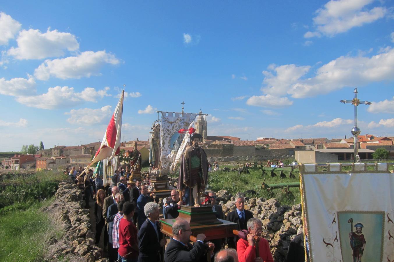 Fotos: Rogativa ante la Virgen del Rosario en Castromonte