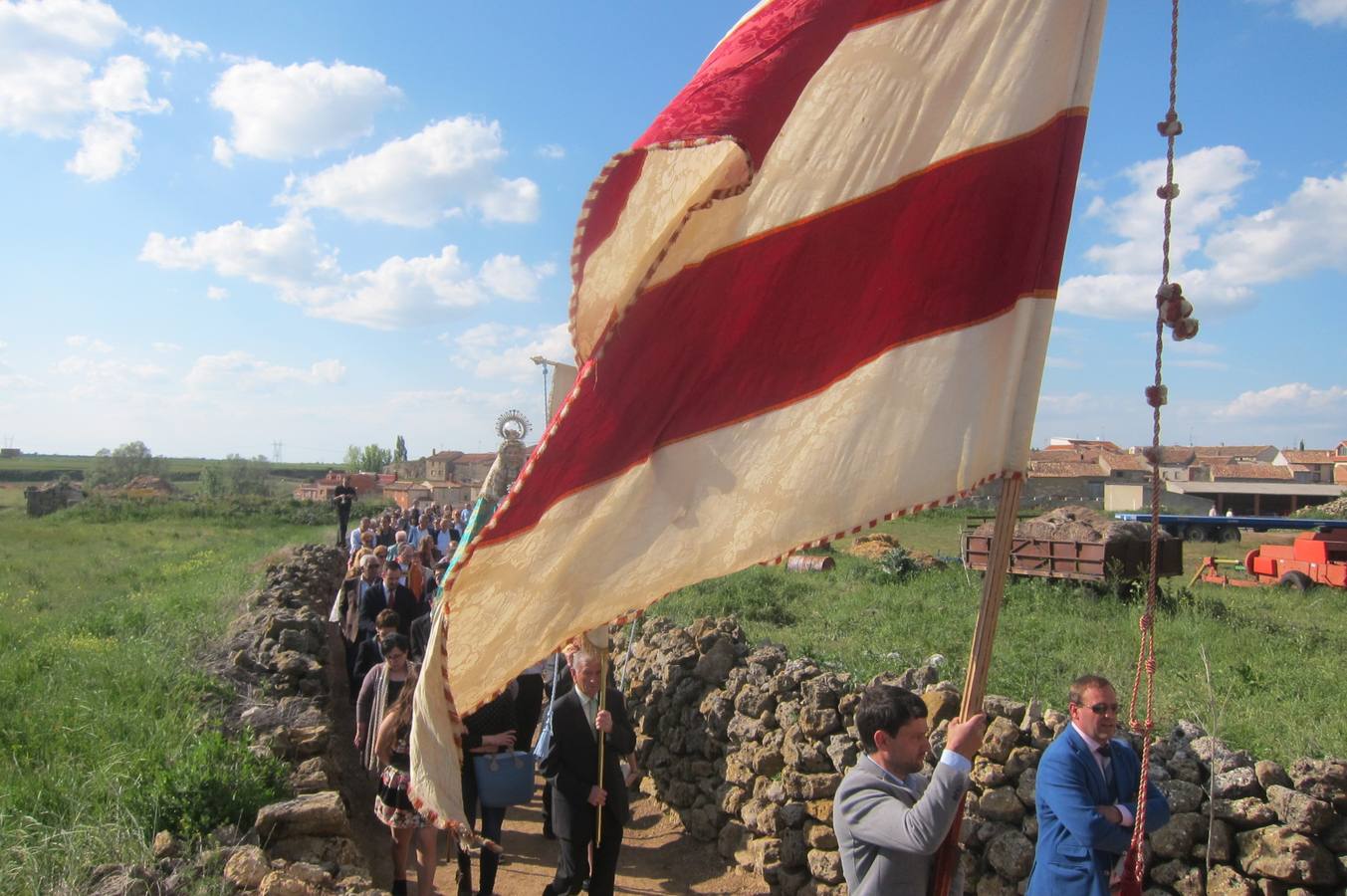 Fotos: Rogativa ante la Virgen del Rosario en Castromonte