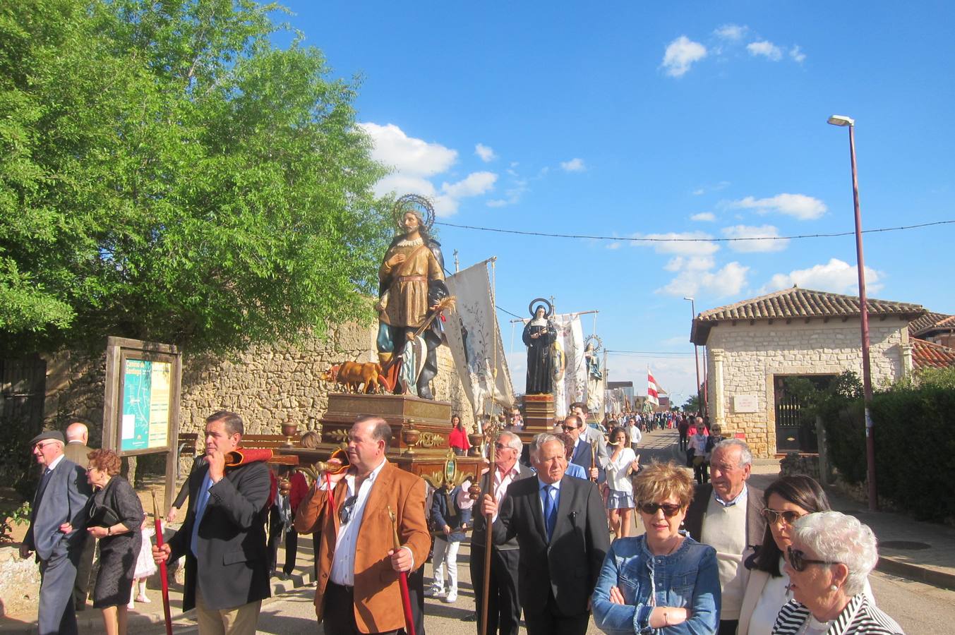 Fotos: Rogativa ante la Virgen del Rosario en Castromonte