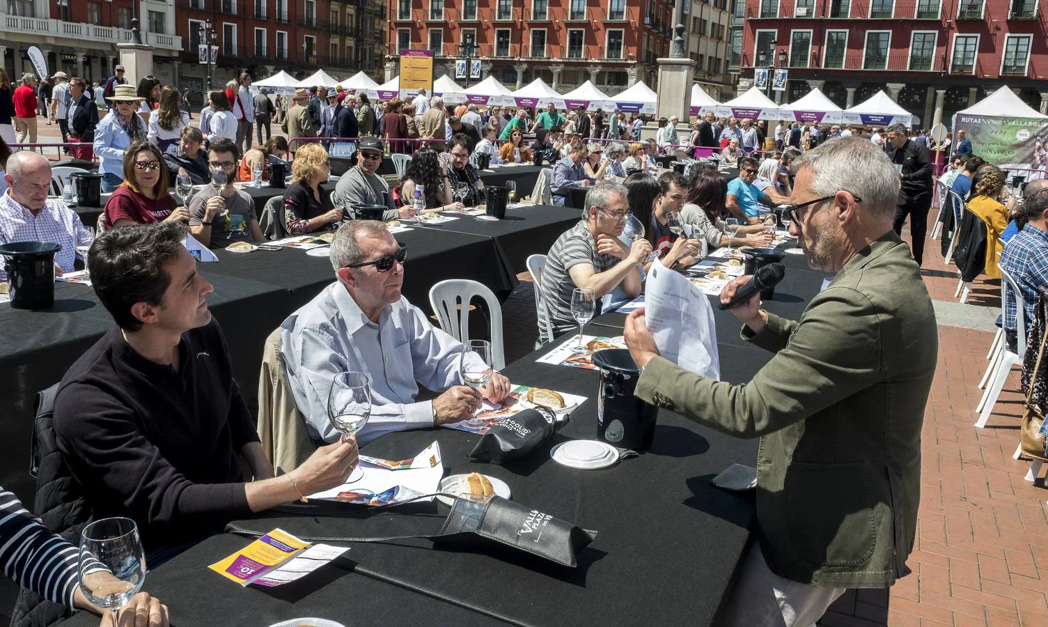 Fotos: Cata del sábado por la mañana en la feria &#039;Valladolid, Plaza Mayor del Vino&#039;