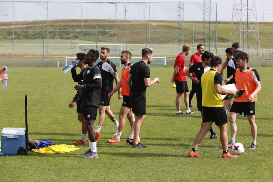 Fotos: Unionistas preparando el decisivo partido de la fase de ascenso a 2ª B