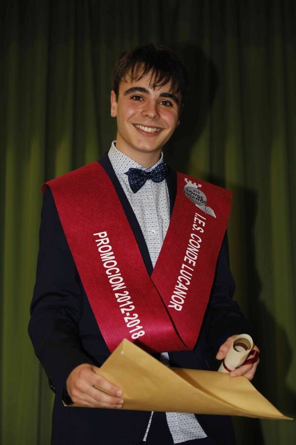 Fotos: Graduación de los alumnos de Bachillerato del IES Conde Lucanor de Peñafiel