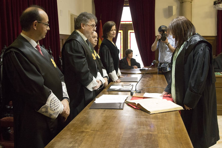 Fotos: Toma de posesión de los nuevos graduados sociales