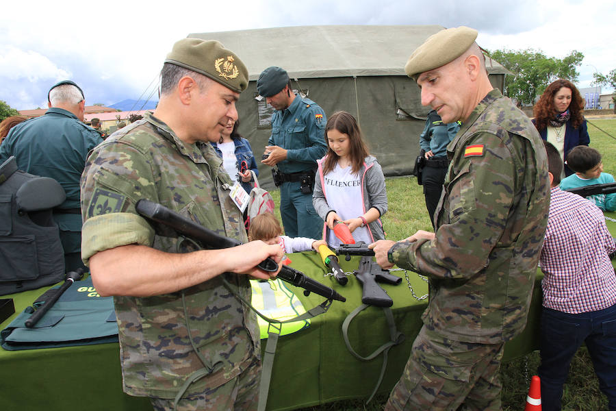 Fotos: Día de las Fuerzas Armadas en Baterías