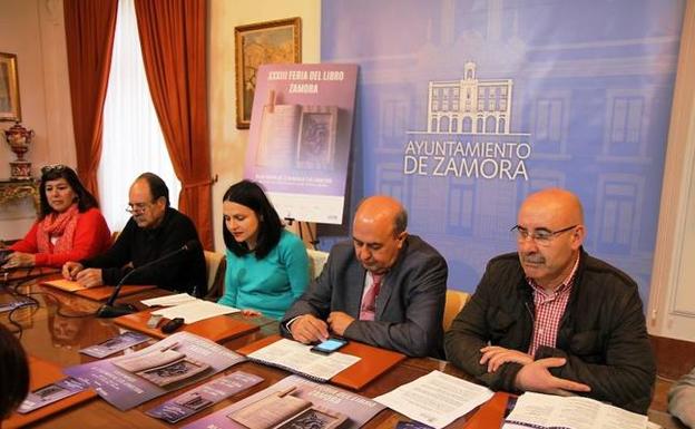 Presentación de la Feria del Libro en el Ayuntamiento de Zamora. 