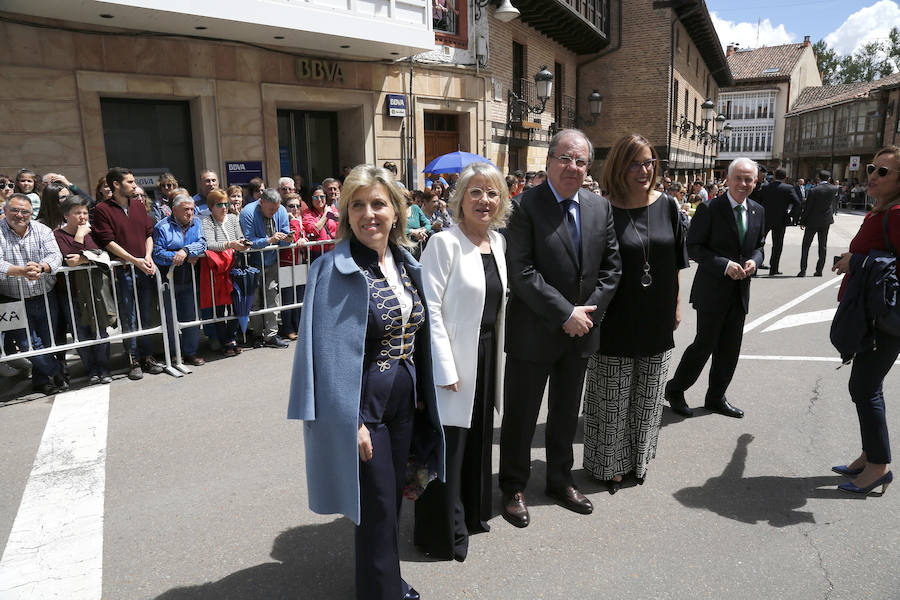 Fotos: El Rey, recibido en Aguilar (2/2)