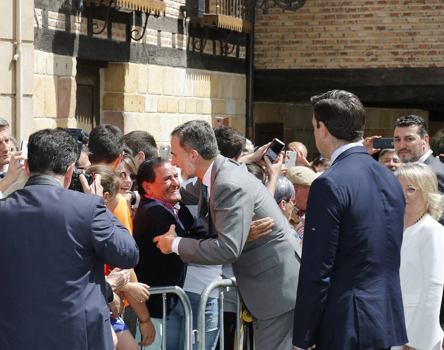 Fotos: El Rey, recibido en Aguilar (2/2)