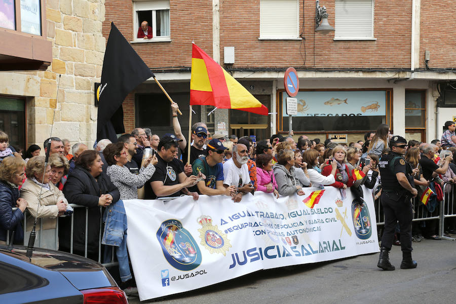 Fotos: El Rey, recibido en Aguilar (2/2)