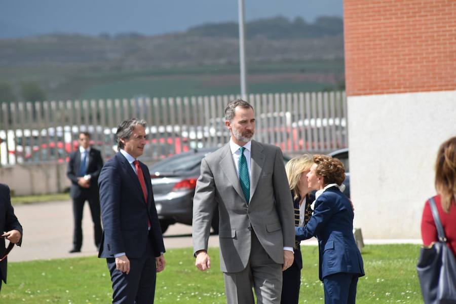 Fotos: El Rey, recibido en Aguilar de Campoo (1/2)