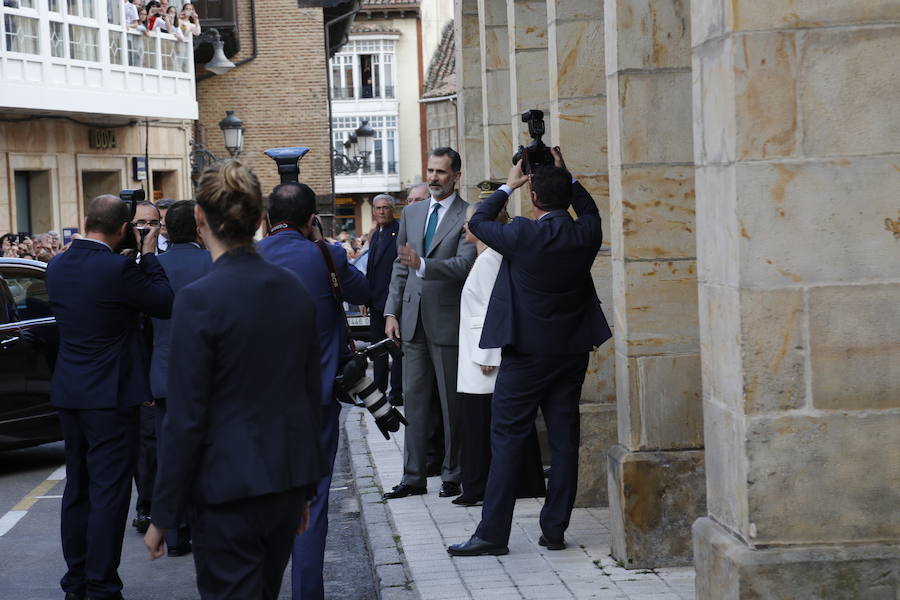 Fotos: El Rey, recibido en Aguilar de Campoo (1/2)