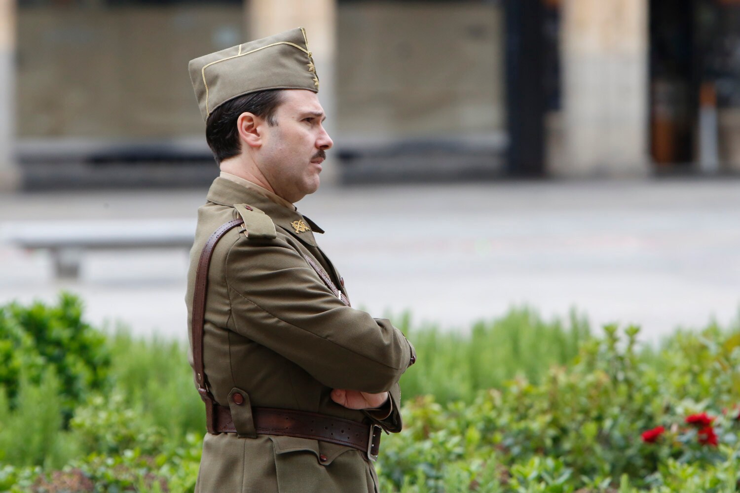 Fotos: Las tropas nacionales toman la Plaza Mayor de Salamanca durante elrodaje de Amenábar