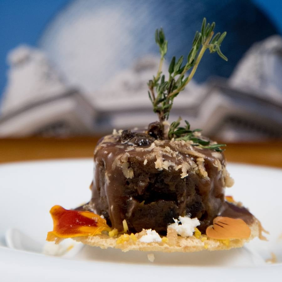 Ángela. Ave Fénix pato.