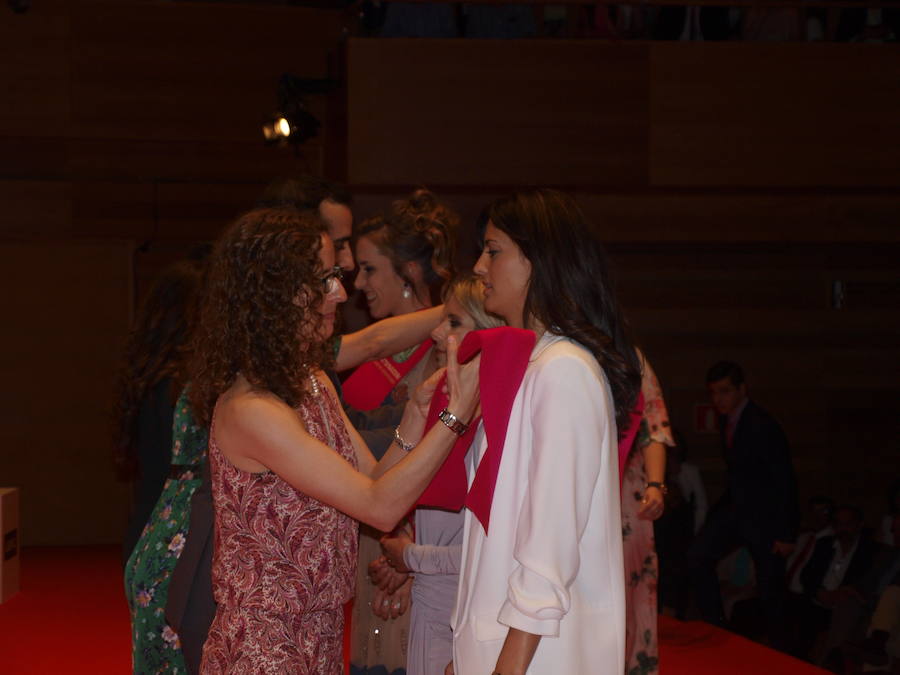 318 estudiantes de 17 titulaciones entre Grados y Másteres de la Universidad Europea Miguel de Cervantes (UEMC) de Valladolid, vivieron ayer con emoción la ceremonia de graduación. 