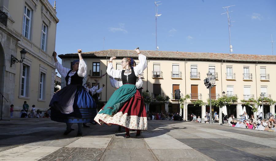 Fotos: Festival de Danzas de la feria Chica