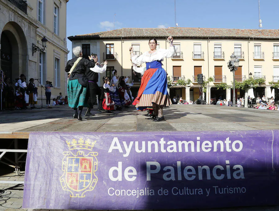 Fotos: Festival de Danzas de la feria Chica