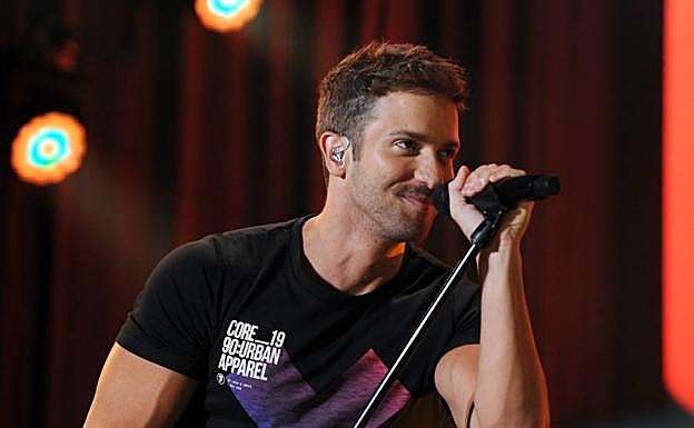 Pablo Alborán entusiasma a un público entregado en Valladolid