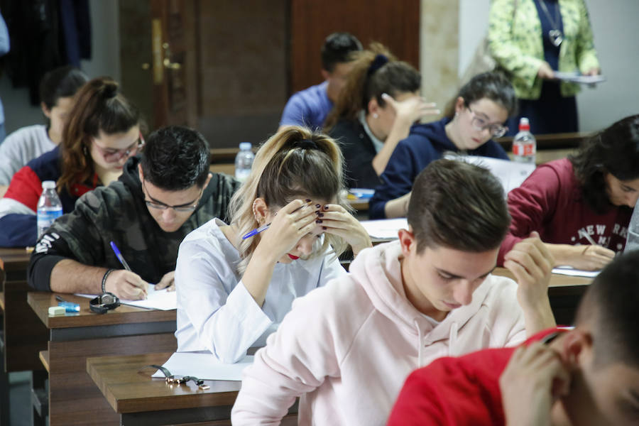 Un total de 2.529 estudiantes formalizó su matrícula para realizar la Evaluación de Bachillerato para el Acceso a la Universidad (EBAU) en la convocatoria de junio en el distrito universitario de Salamanca