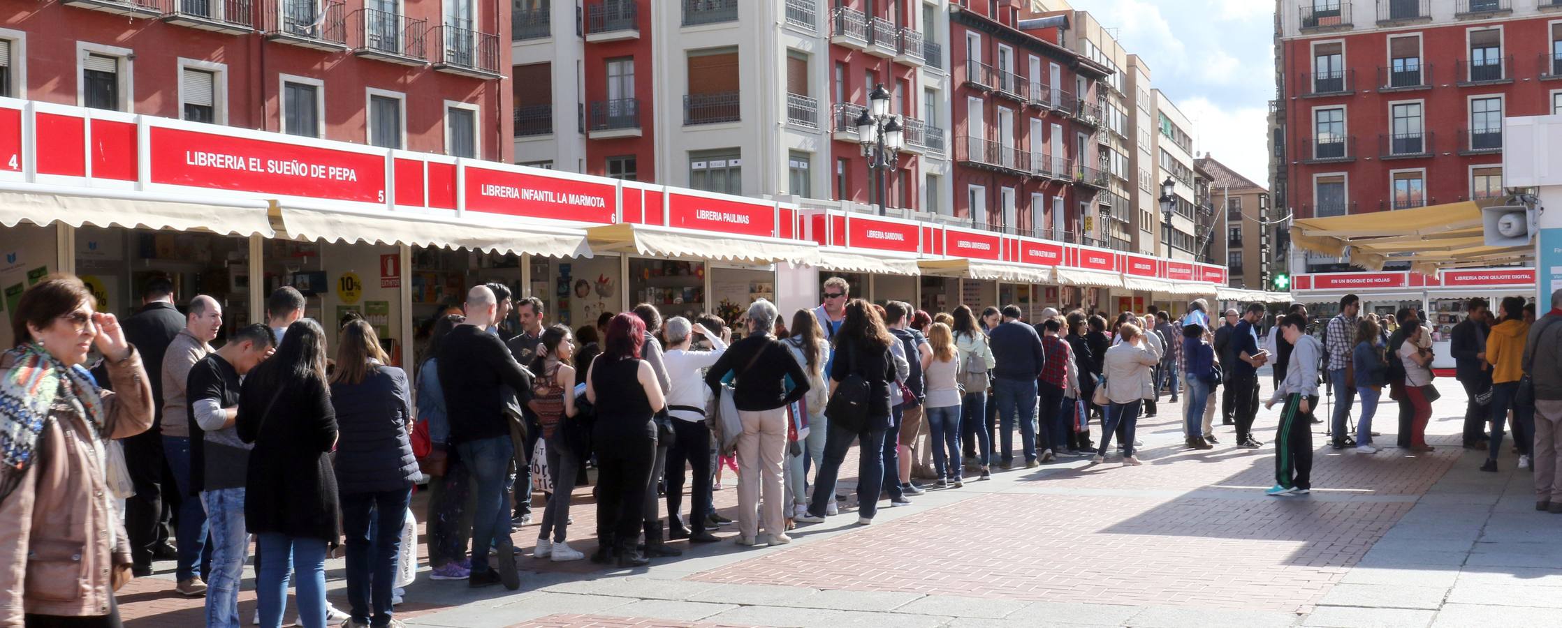 Fotos: Javier Sierra y Santos Juliá en la feria del Libro de Valladolid