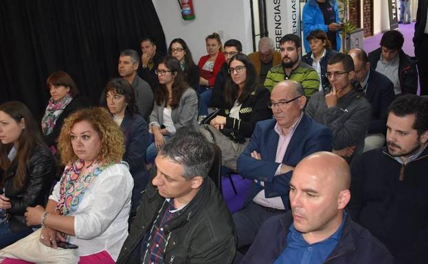 Público asistente a una de las ponencias de ayer, en la Feria de la Industria Cárnica. 