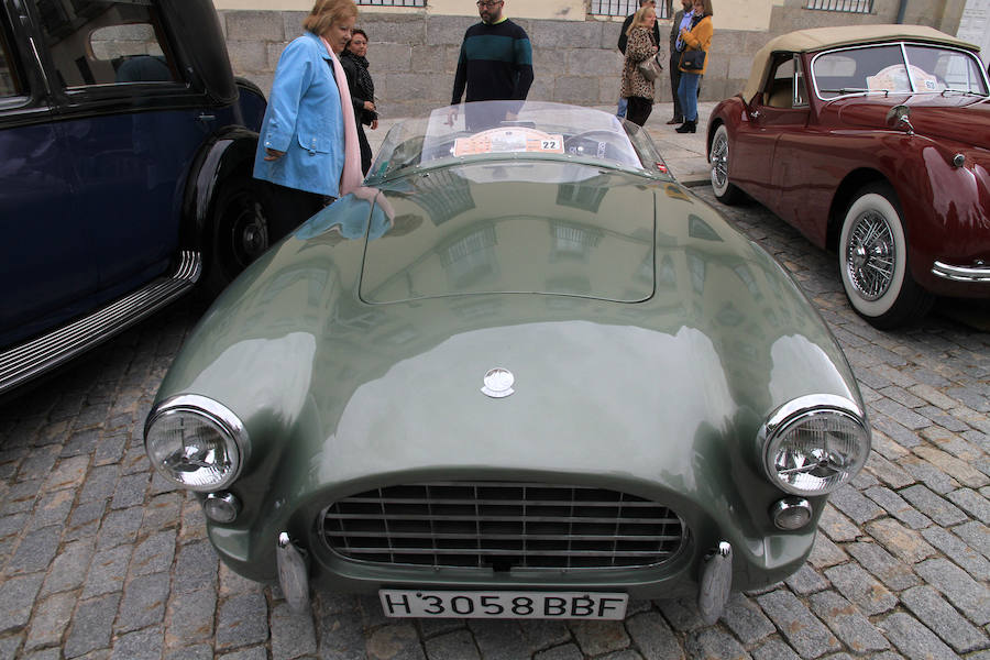 Fotos: Concentración y concurso de elegancia de coches clásicos en La Granja de San Ildefonso