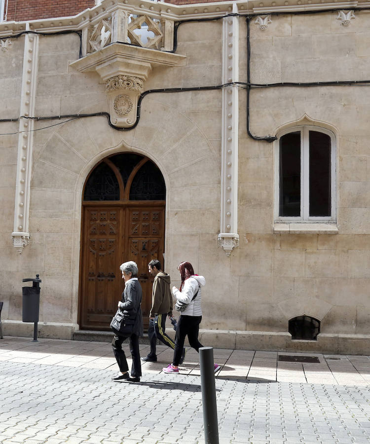 Fotos: Los jesuitas ultiman su salida de Palencia