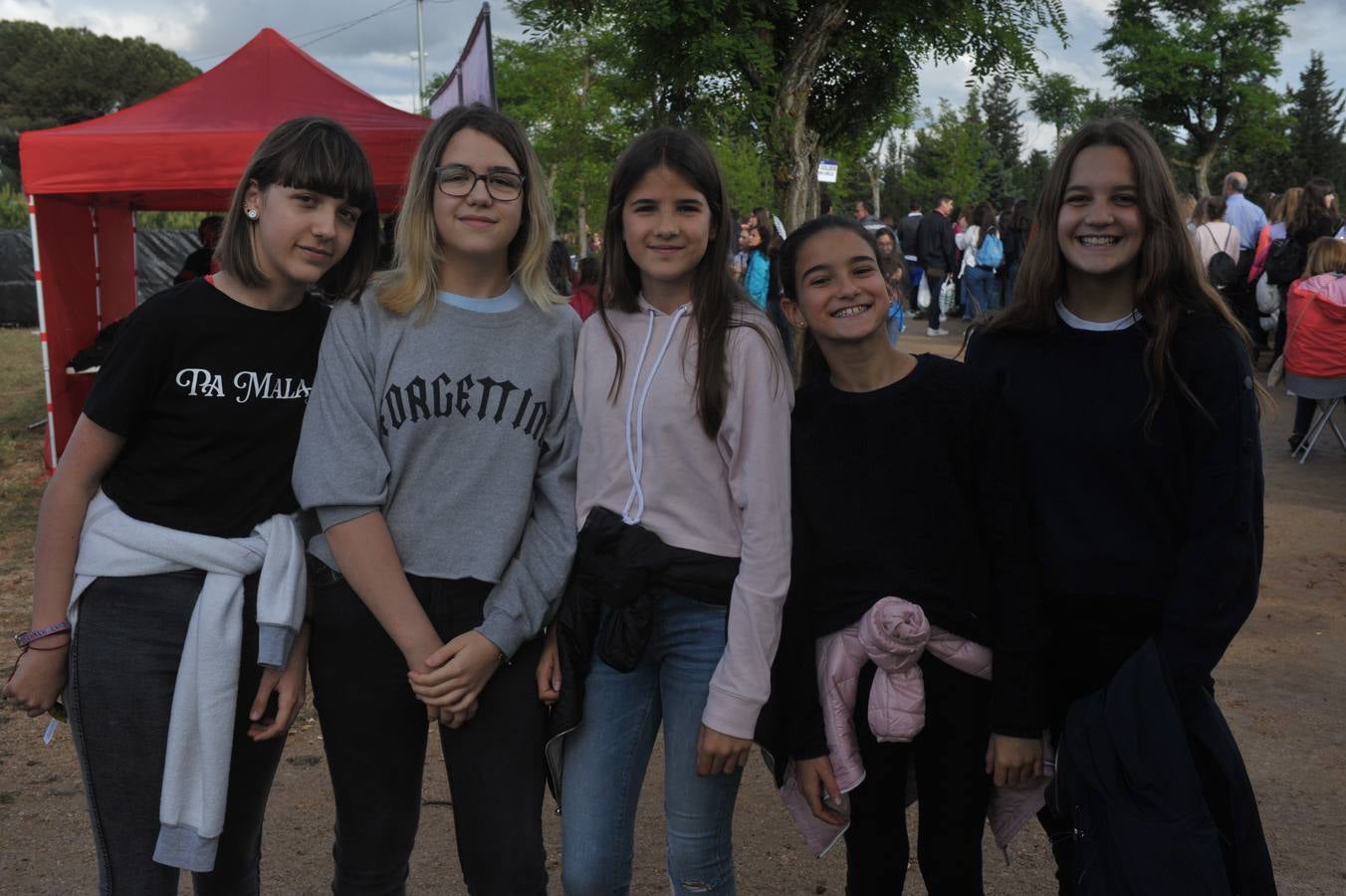 Fotos: Asistentes al concierto de Operación Triunfo en Valladolid (1/2)