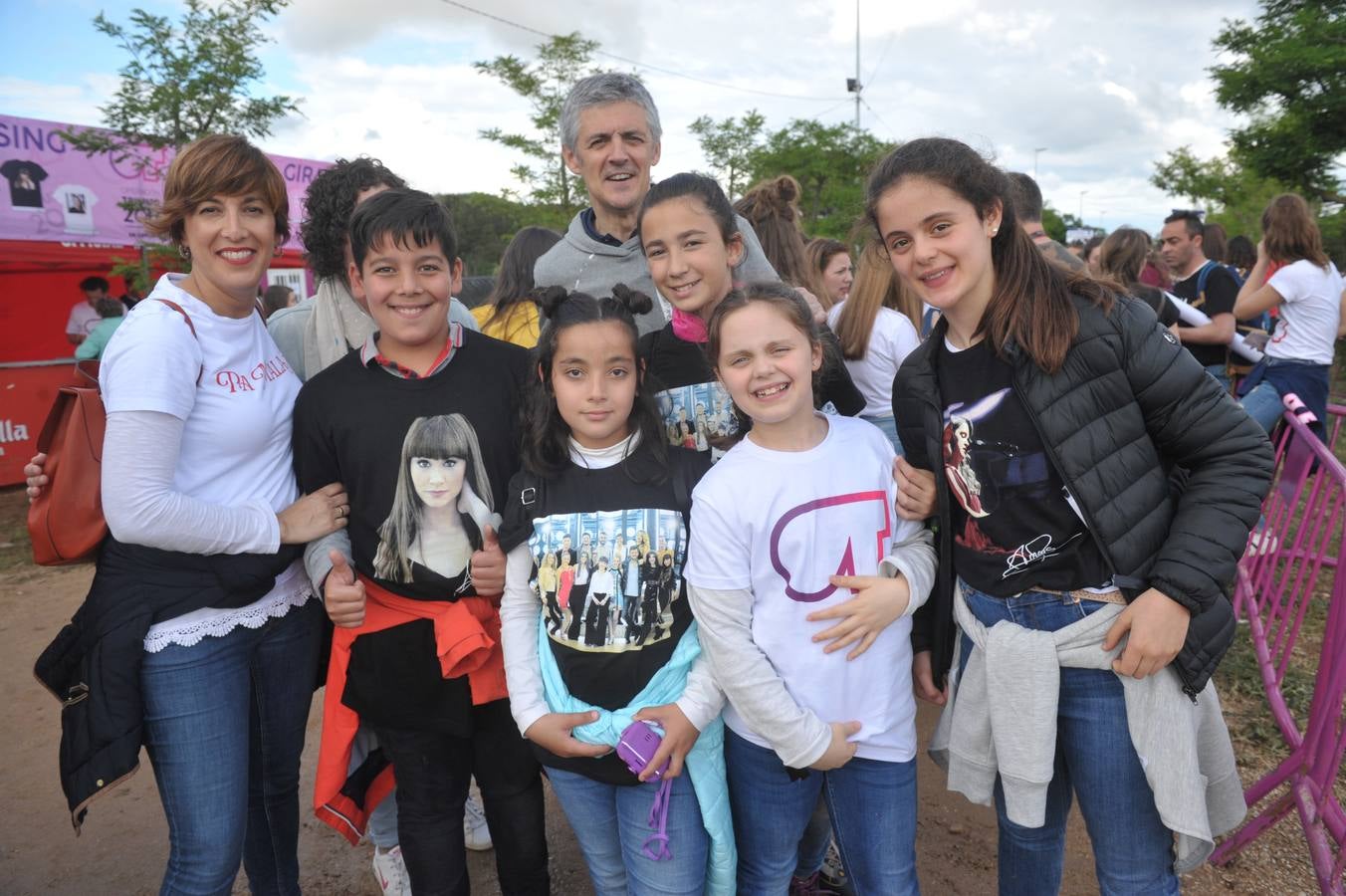 Fotos: Asistentes al concierto de Operación Triunfo en Valladolid (1/2)