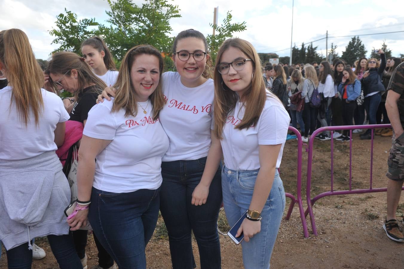 Fotos: Asistentes al concierto de Operación Triunfo en Valladolid (1/2)