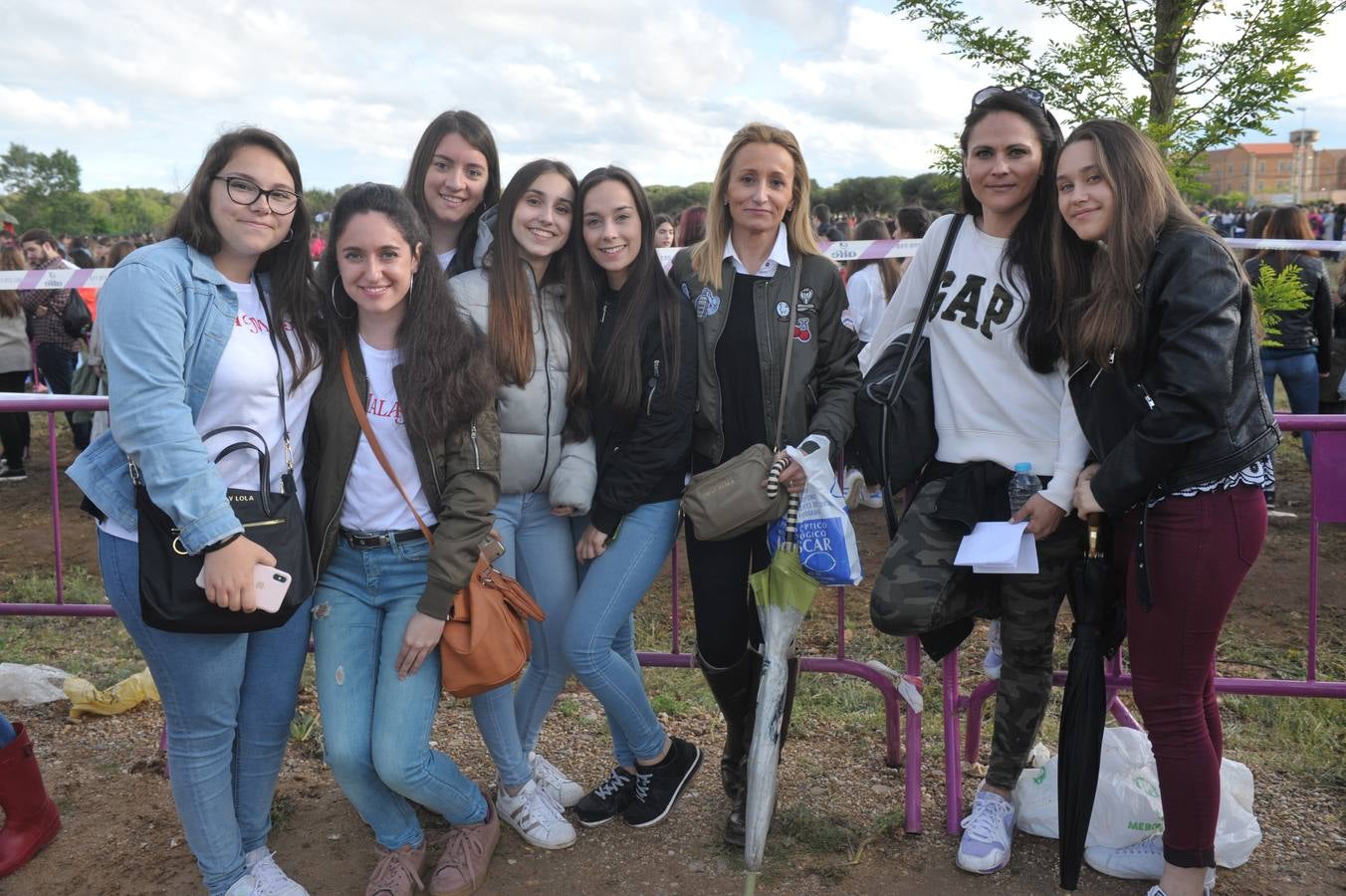 Fotos: Asistentes al concierto de Operación Triunfo en Valladolid (1/2)