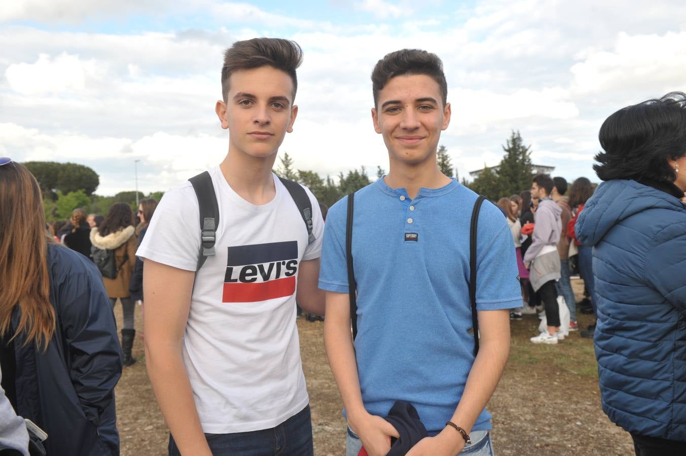 Fotos: Asistentes al concierto de Operación Triunfo en Valladolid (1/2)