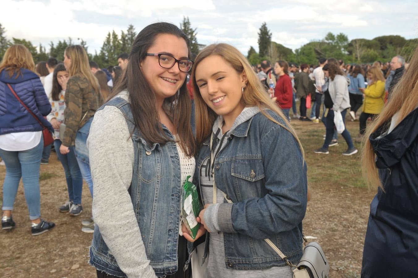 Fotos: Asistentes al concierto de Operación Triunfo en Valladolid (1/2)