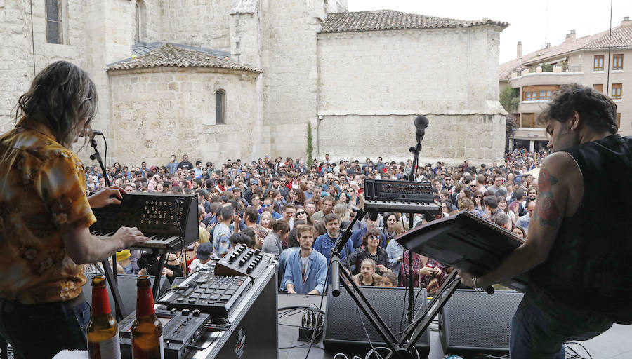 Fotos: Multitudinaria jornada de sábado en el Palencia Sonora