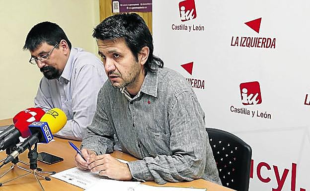 Arturo de Íscar e Iván Fradejas, durante la rueda de prensa.