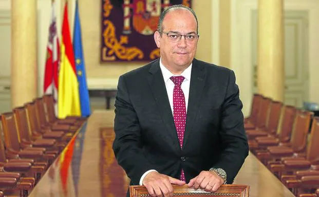 Luis Miguel Cárcel, en la Subdelegación del Gobierno.