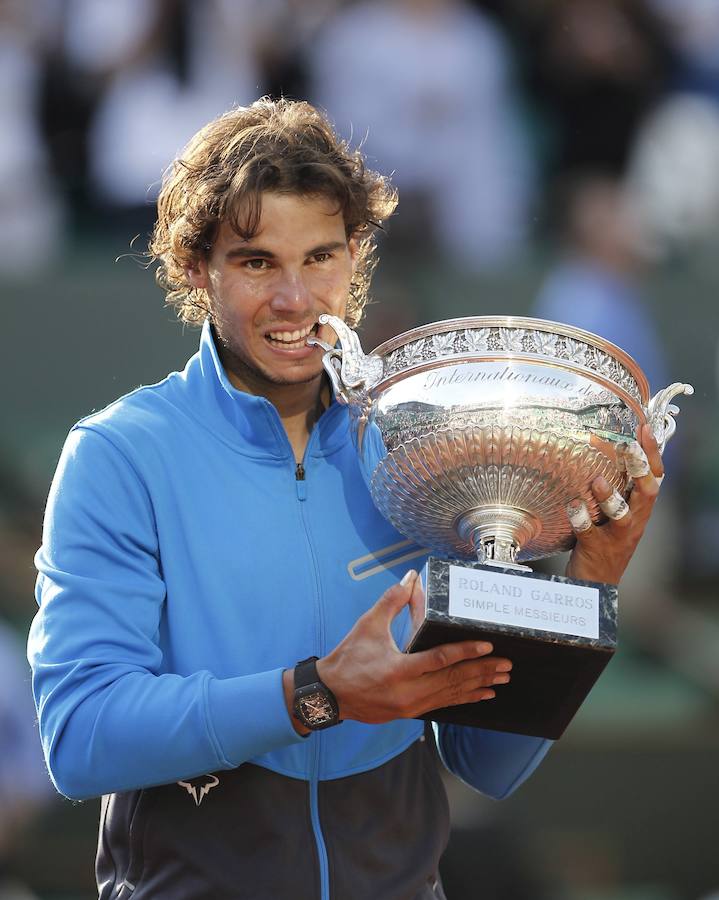 2011. Roger Federer volvió a claudicar en la final ante Nadal por 7-5 7-6(3) 5-7 y 6-1. 