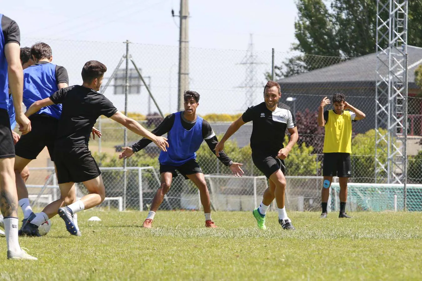 El internacional asturiano ultima su recuperación del talón de Aquiles para hacer la pretemporada con el Villarreal