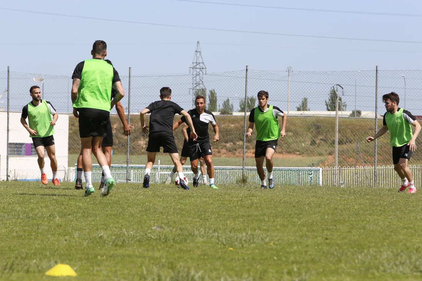 El internacional asturiano ultima su recuperación del talón de Aquiles para hacer la pretemporada con el Villarreal