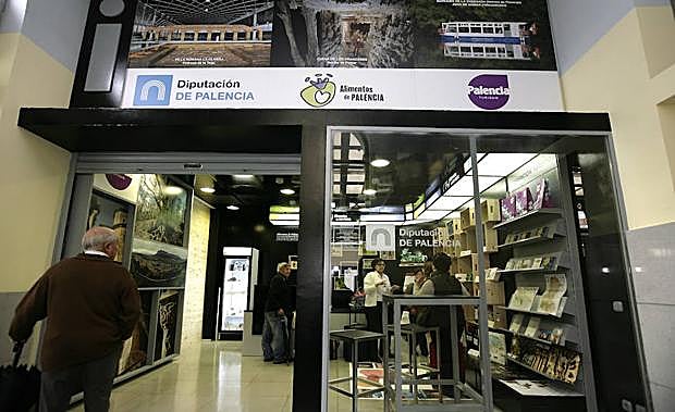 Tienda de Alimentos de Palencia en la estación de trenes.