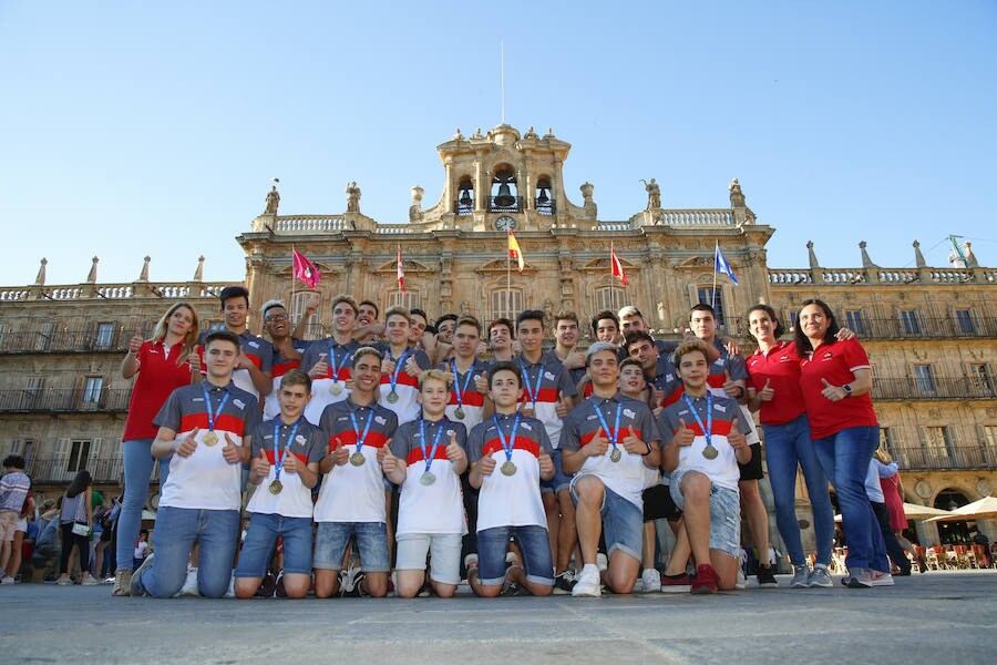 Fotos: Recepción a los equipos del CB Tormes